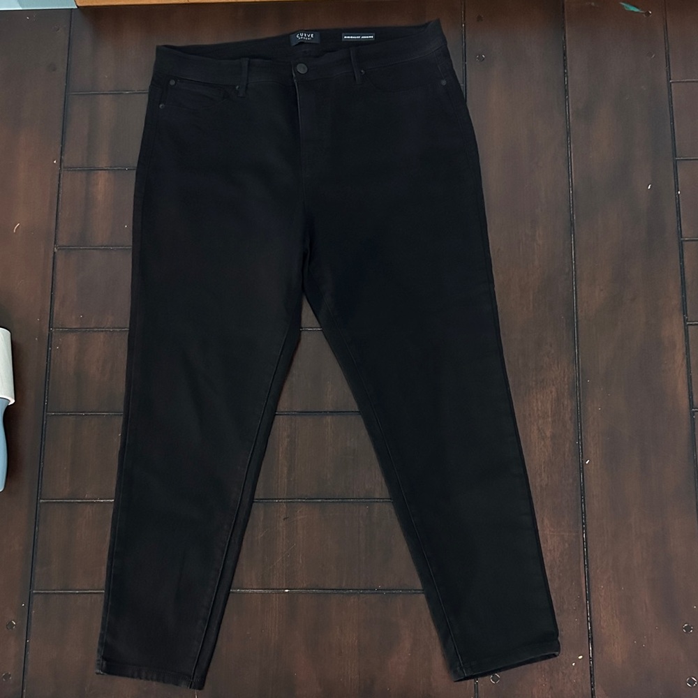 Curve Appeal Black Minimalist Jegging - Picture 3 of 7